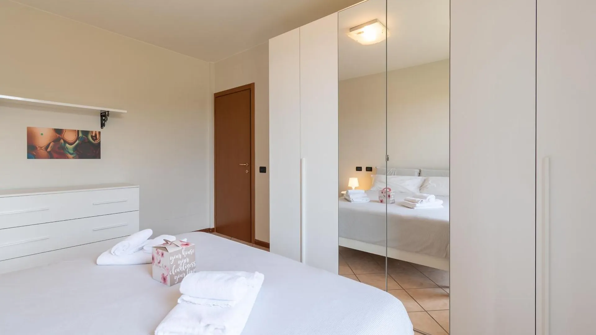 Montinelle Residence , Wi-Fi, Piscina E Garage F&L Apartment 0*,  Itália